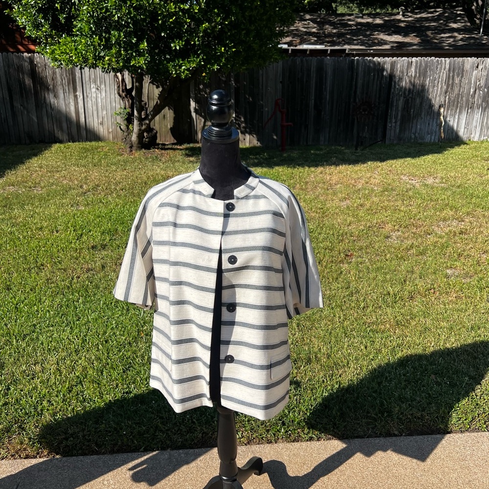 Slightly Used Lafayette 148 New York Short Sleeved Button Up Size XL